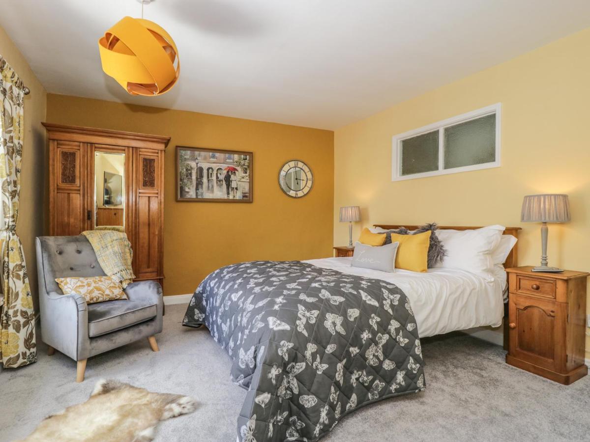 Вилла St Edmunds House Crakehall Экстерьер фото