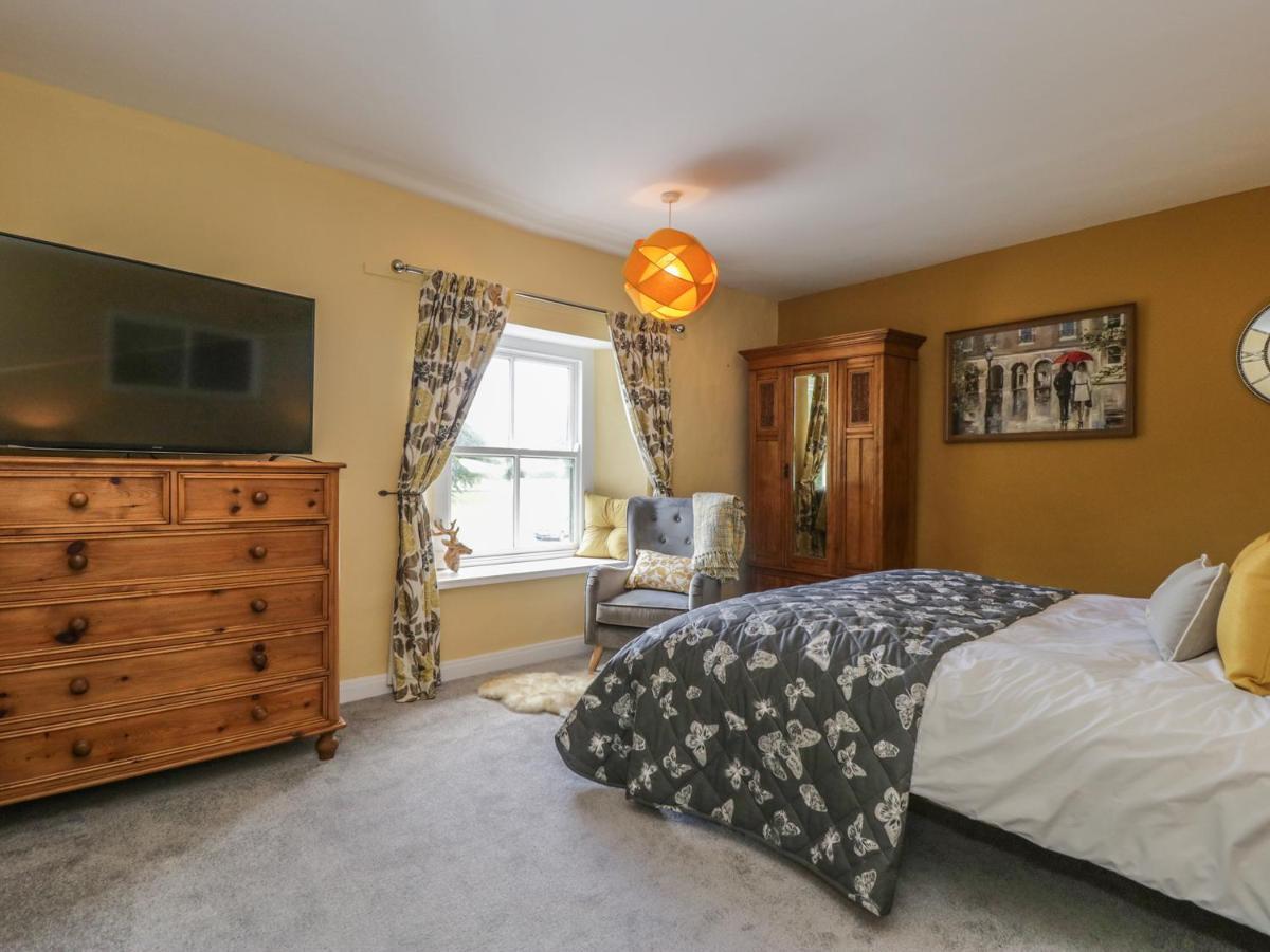 Вилла St Edmunds House Crakehall Экстерьер фото